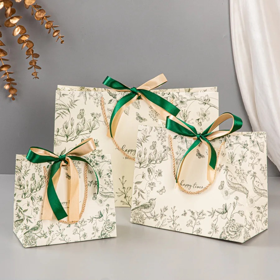 Luxury Skincare Packaging - 10個入り花柄プリント紙製ギフトバッグ、リボン付き、結婚式、誕生日、バレンタインデー、化粧品包装用の携帯用高級ハンドバッグ