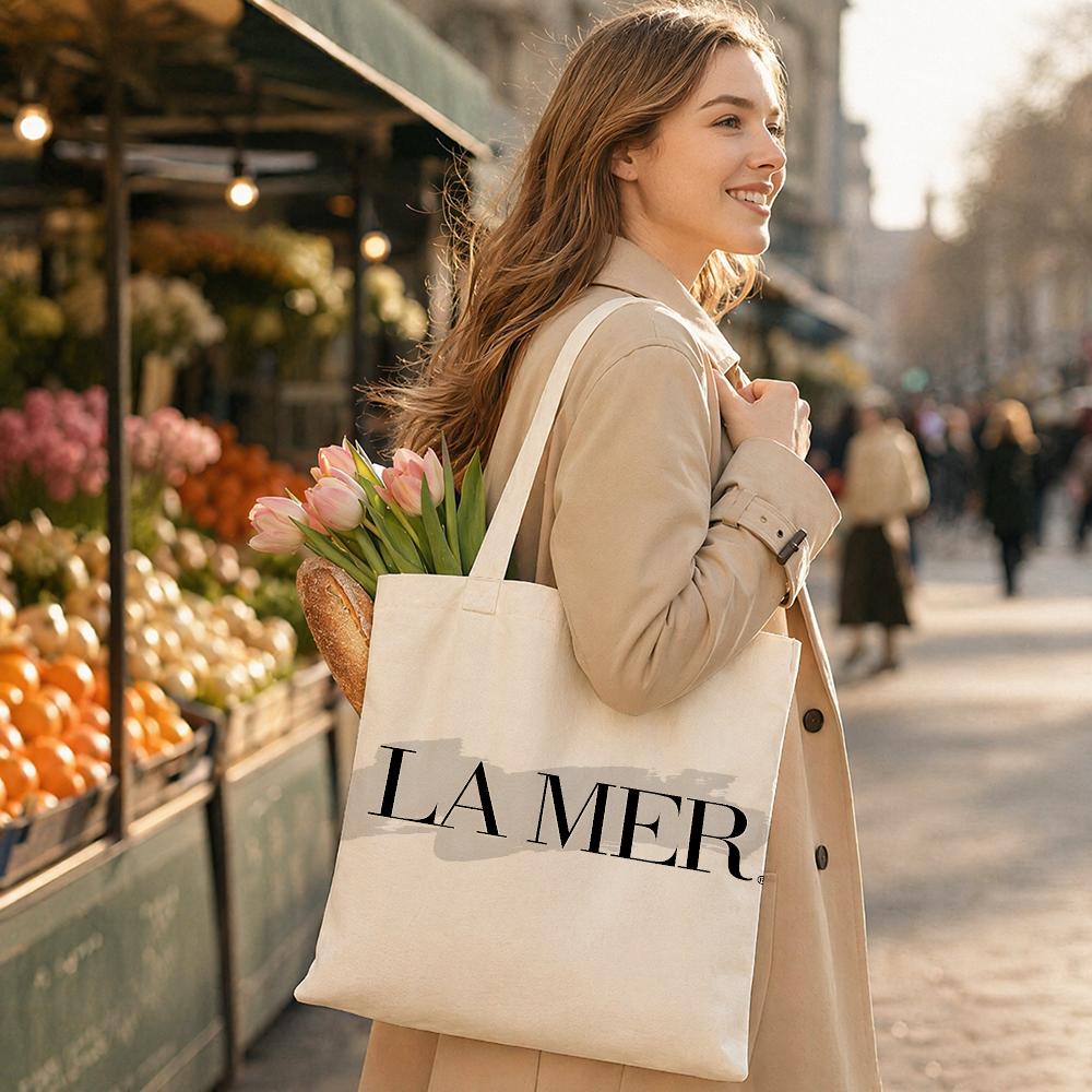 ラ・メールの高級スキンケア製品用収納バッグ。環境に配慮したキ - Luxury Skincare Shop のレビューと価格